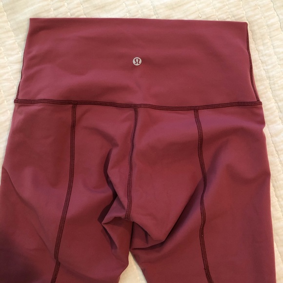 ๐ Lululemon Wunder Under Crop II Scallop 24โ - Picture 5 of 7